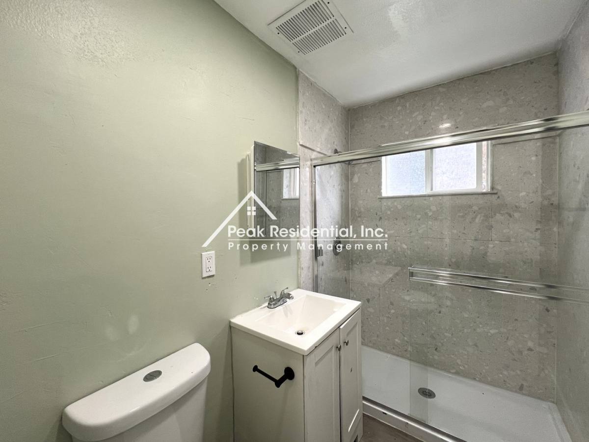 Apartment for rent at 3916 42nd Ave, Sacramento, CA 95824
