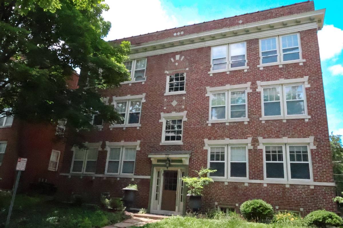 Apartment for rent at 757 Syracuse Ave, Saint Louis, MO 63130