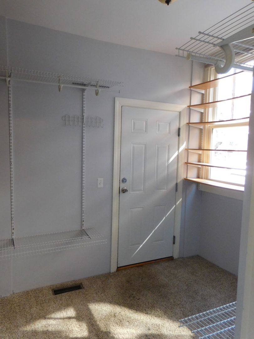 Apartment for rent at 757 Syracuse Ave, Saint Louis, MO 63130