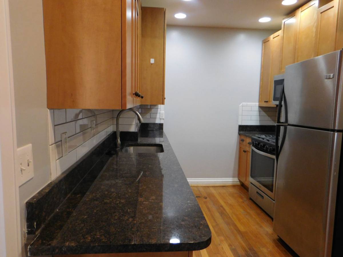 Apartment for rent at 757 Syracuse Ave, Saint Louis, MO 63130
