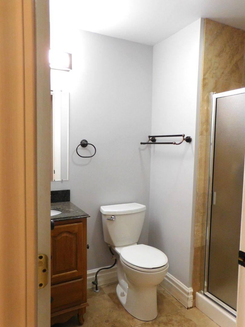 Apartment for rent at 757 Syracuse Ave, Saint Louis, MO 63130