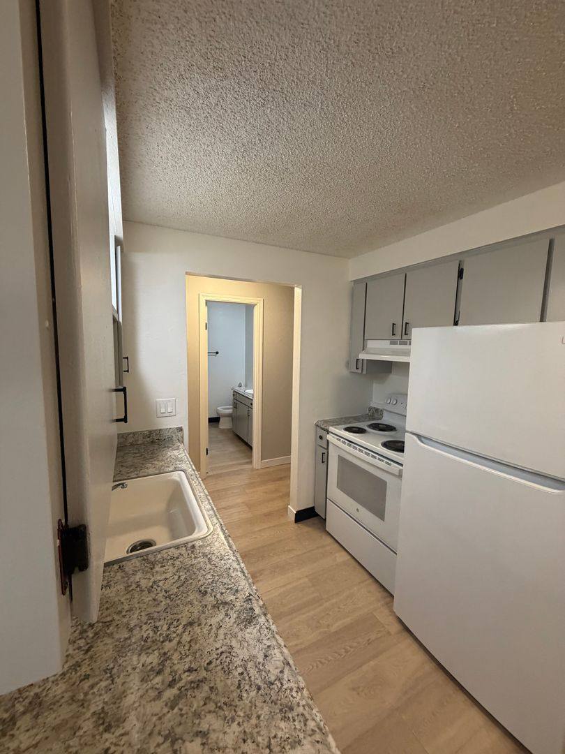 Apartment for rent at 341-371 SE 2nd Ave, Canby, OR 97013