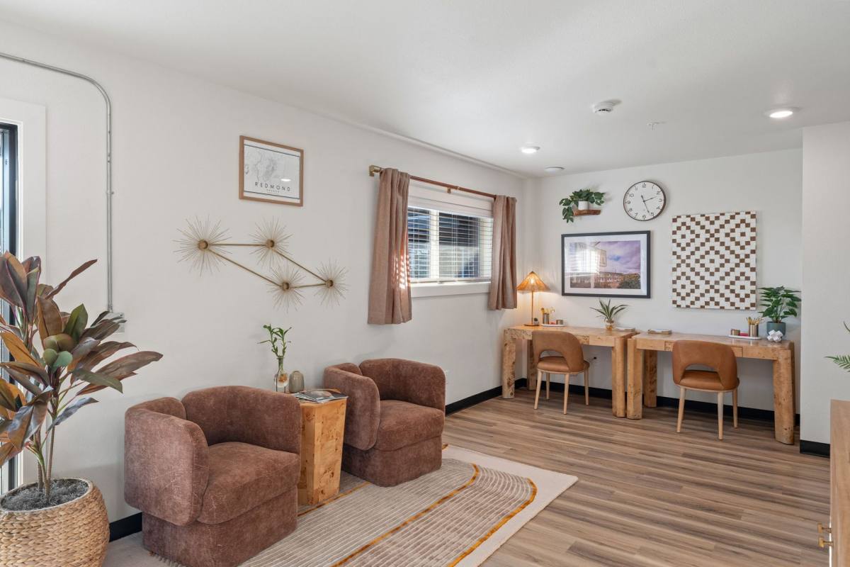 Apartment for rent at 629 SW 5th St, Redmond, OR 97756