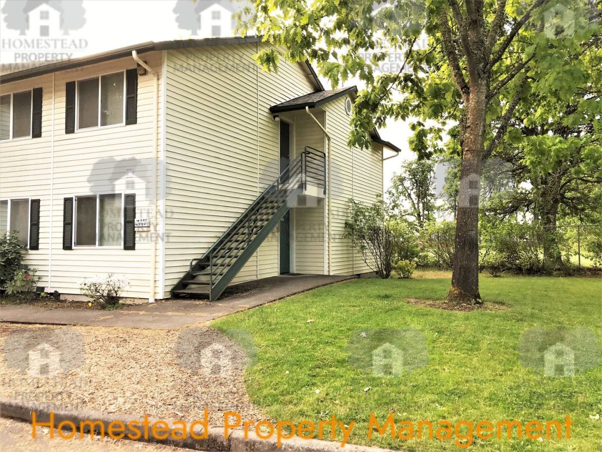 Apartment for rent at 4311-4373 Independence Highway, Independence, OR 97351