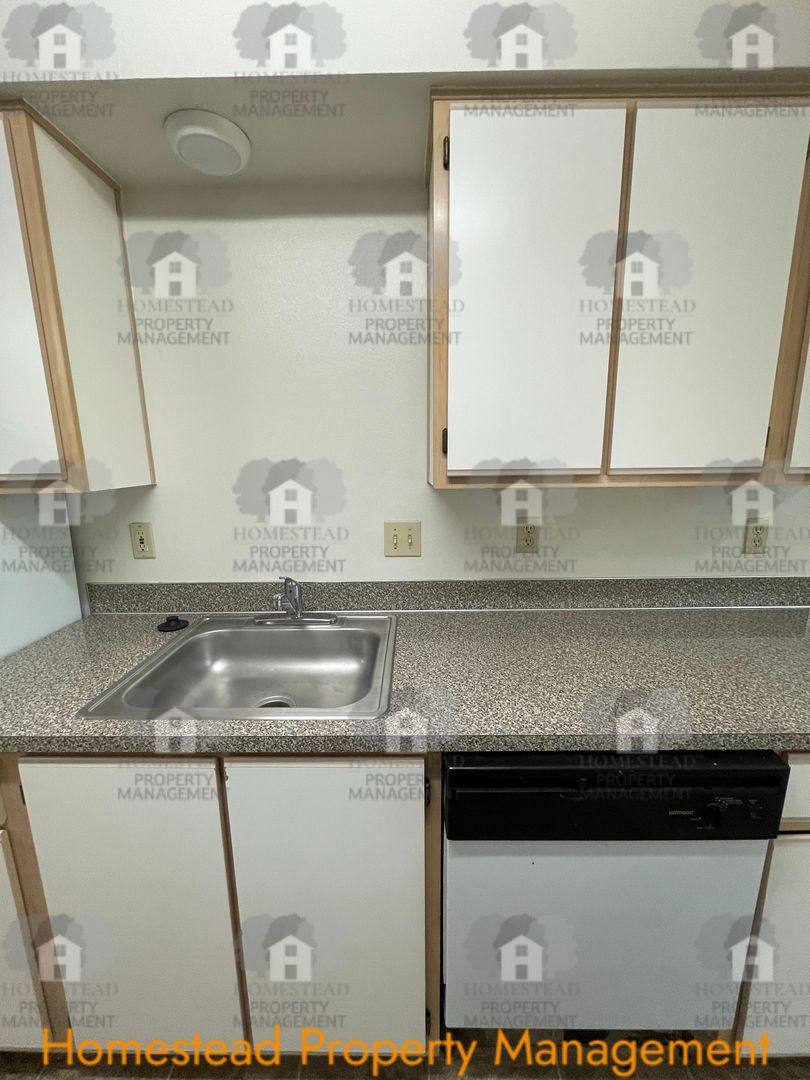 Apartment for rent at 4311-4373 Independence Highway, Independence, OR 97351