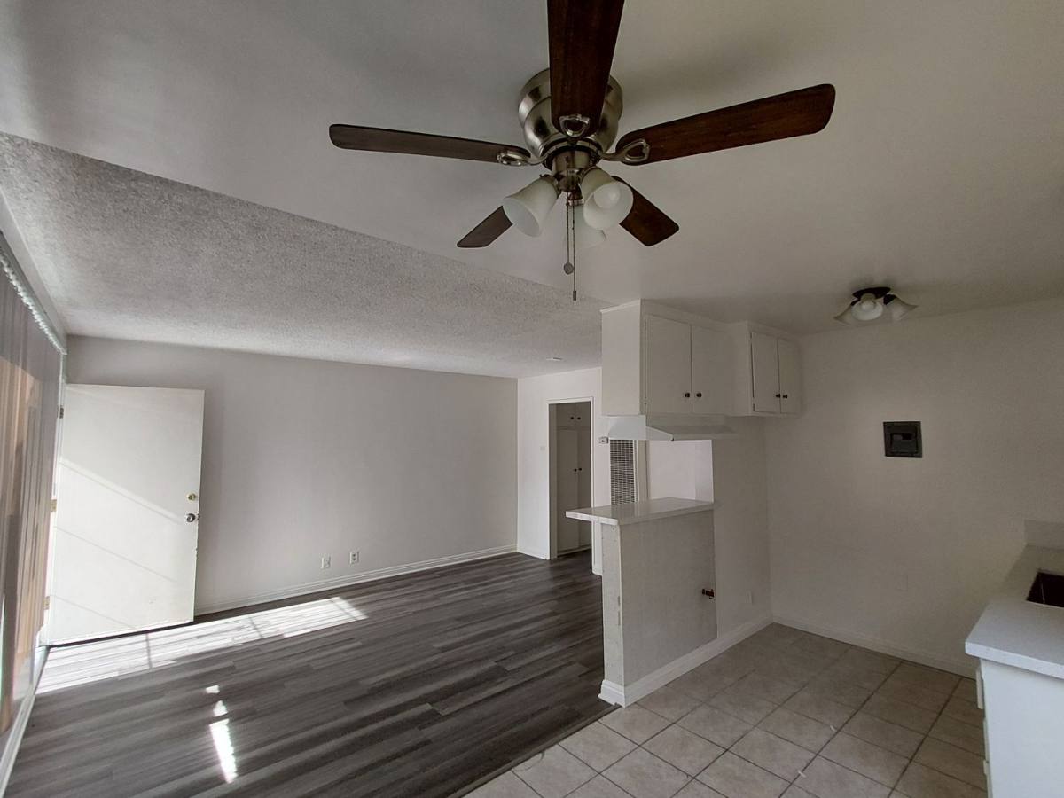Apartment for rent at 9611 Alexander Ave, South Gate, CA 90280