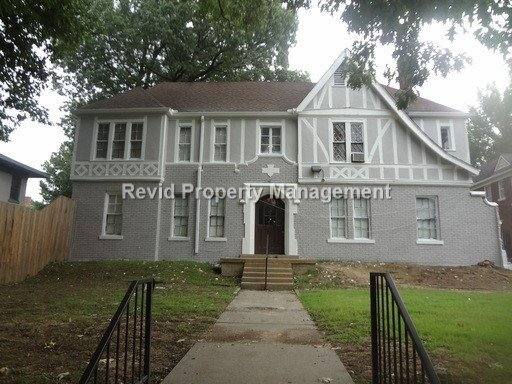 Apartment for rent at 148 Stonewall Place, Memphis, TN 38104