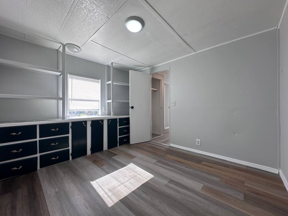 Apartment for rent at 11811 N Broad St, Brooksville, FL 34601