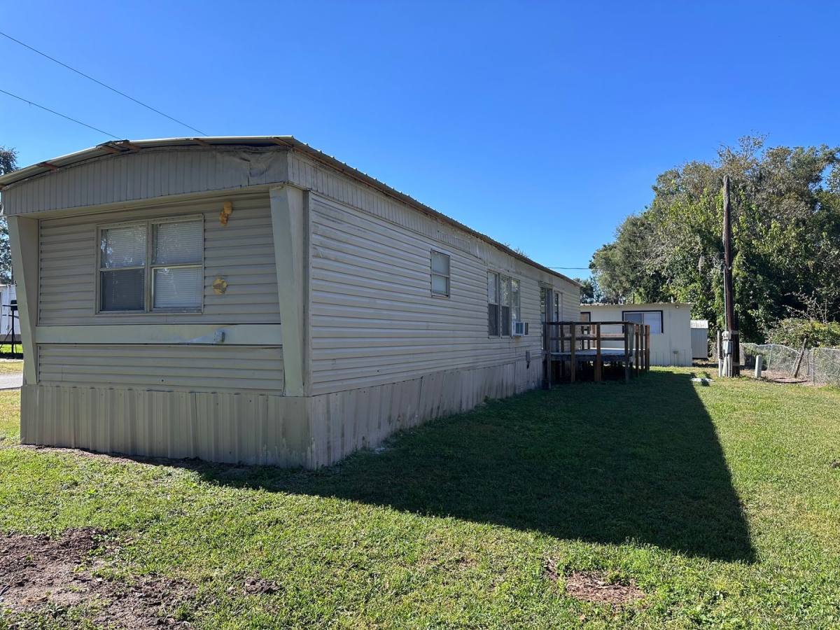 Apartment for rent at 11811 N Broad St, Brooksville, FL 34601
