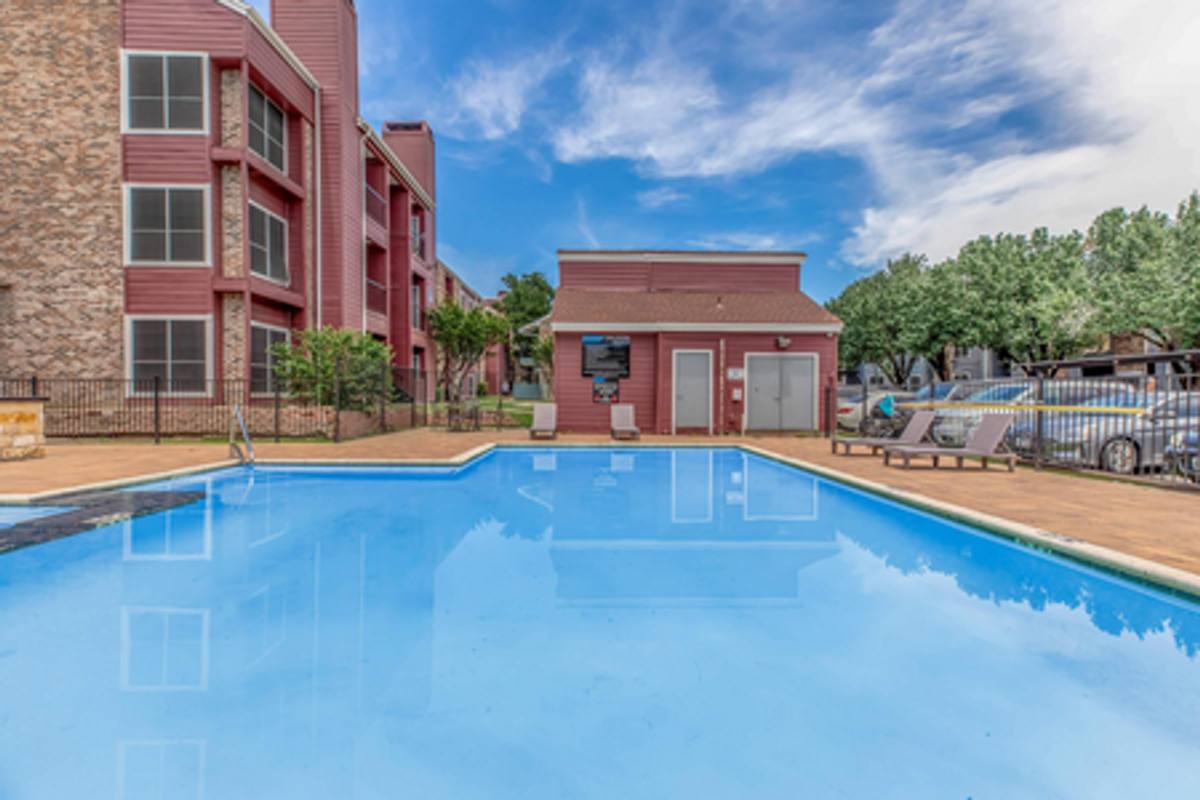 Apartment for rent at 9727 Whitehurst Dr, Dallas, TX 75243