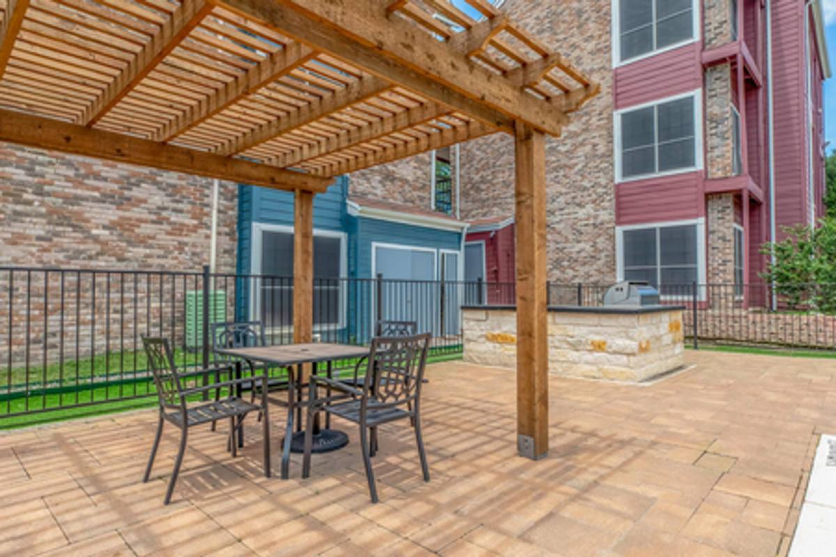 Apartment for rent at 9727 Whitehurst Dr, Dallas, TX 75243