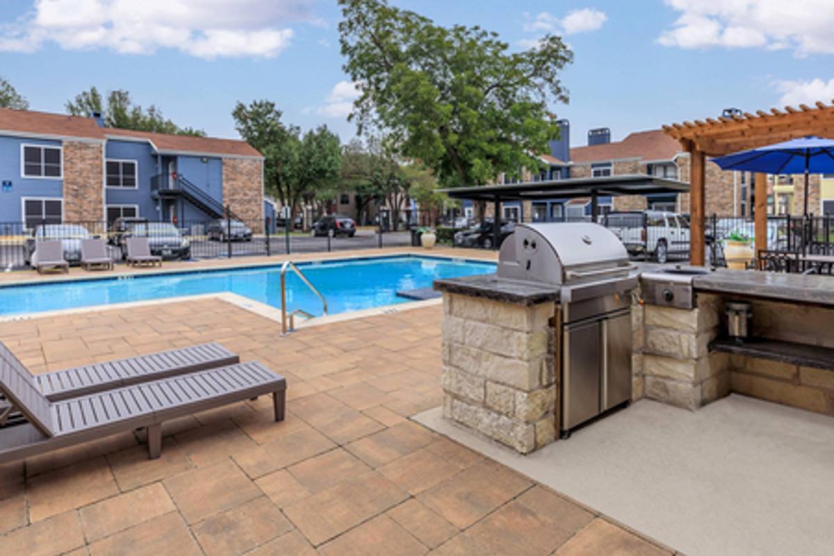 Apartment for rent at 9727 Whitehurst Dr, Dallas, TX 75243