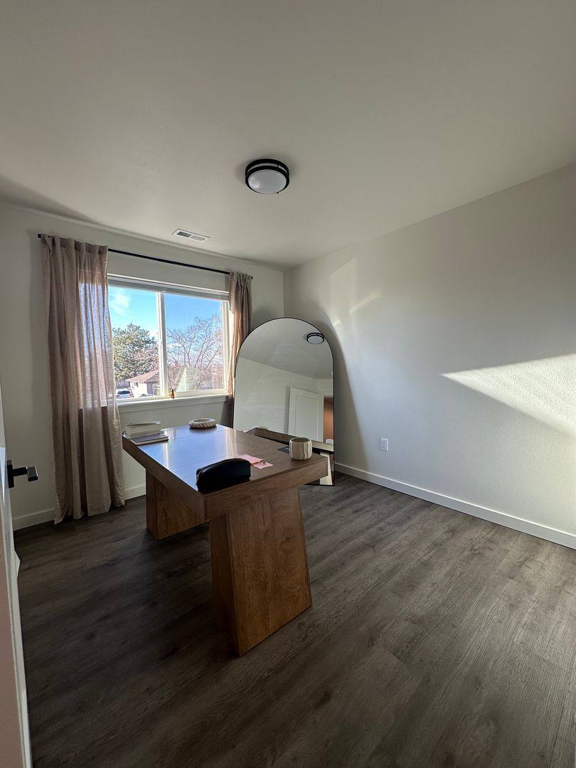Townhouse for rent at 527 S Canterbury Lane, Moses Lake, WA 98837