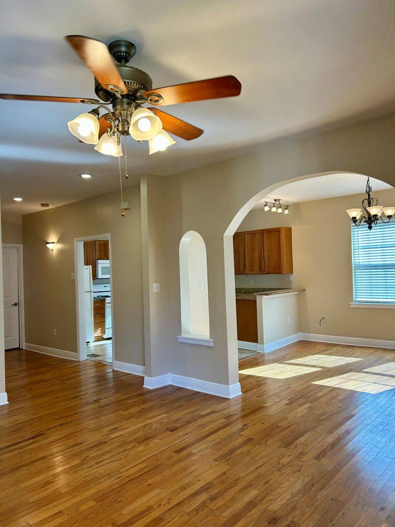 Apartment for rent at 5619 Vicksburg St, New Orleans, LA 70124
