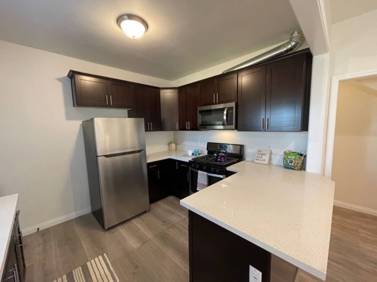 Apartment for rent at 524 Lincolnn Ave, Pasadena, CA 91103