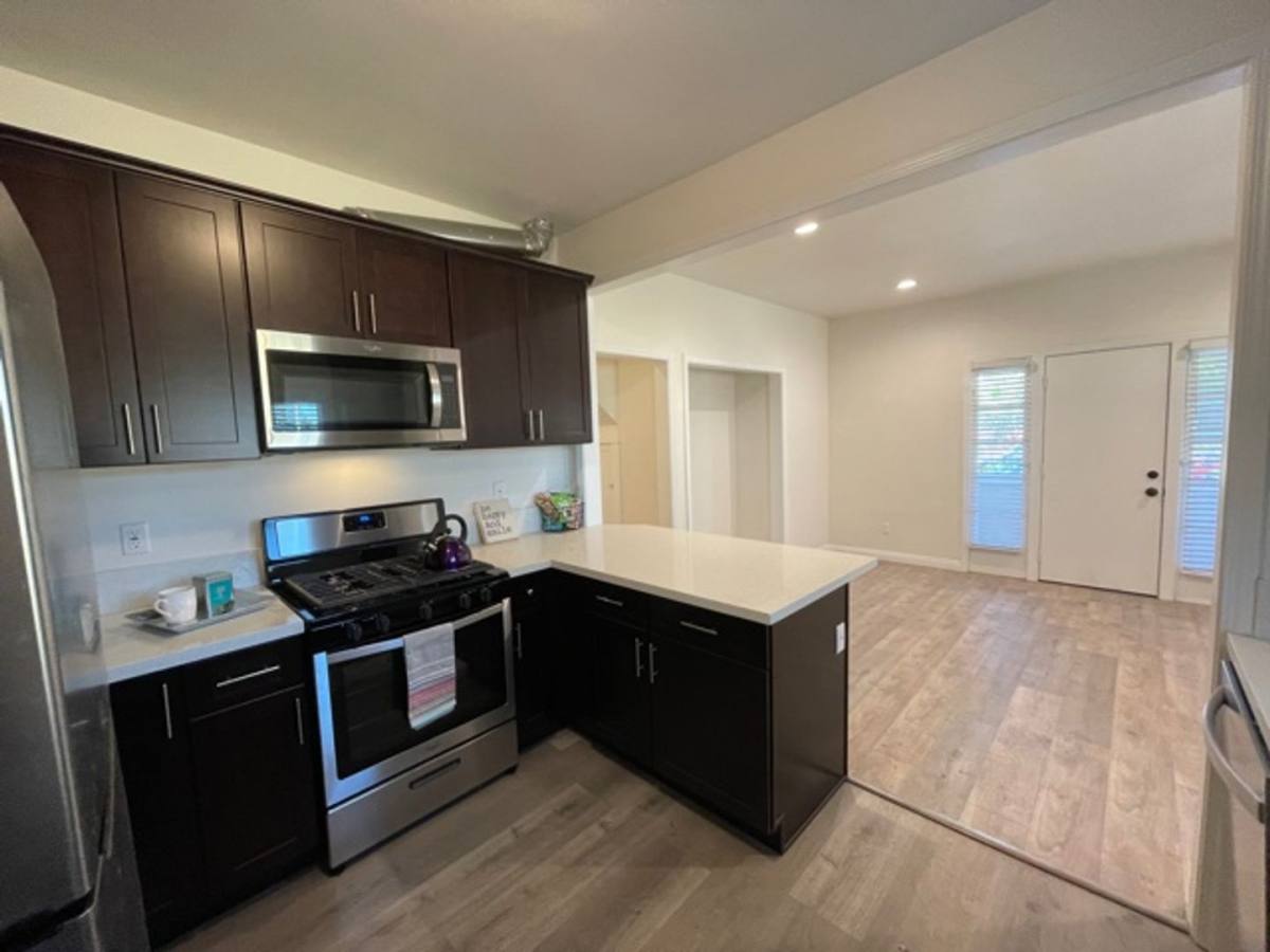 Apartment for rent at 524 Lincolnn Ave, Pasadena, CA 91103