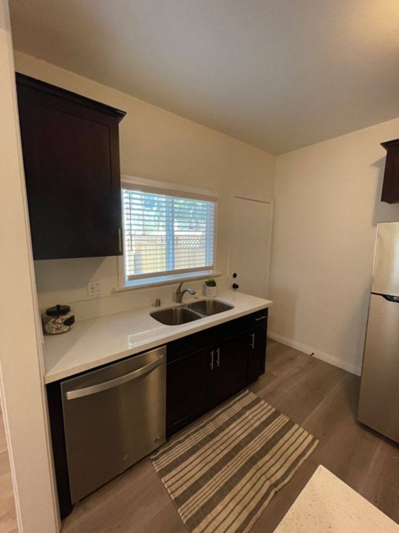 Apartment for rent at 524 Lincolnn Ave, Pasadena, CA 91103