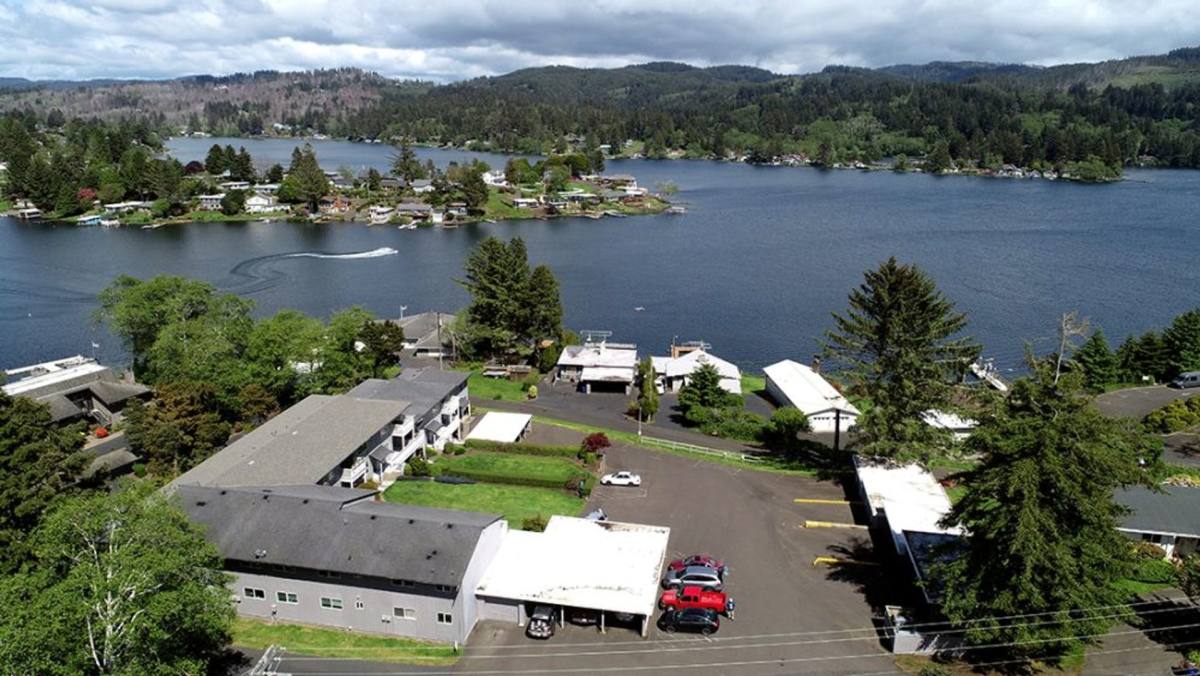 Apartment for rent at 3456 NE W Devils Lake Rd, Lincoln City, OR 97367