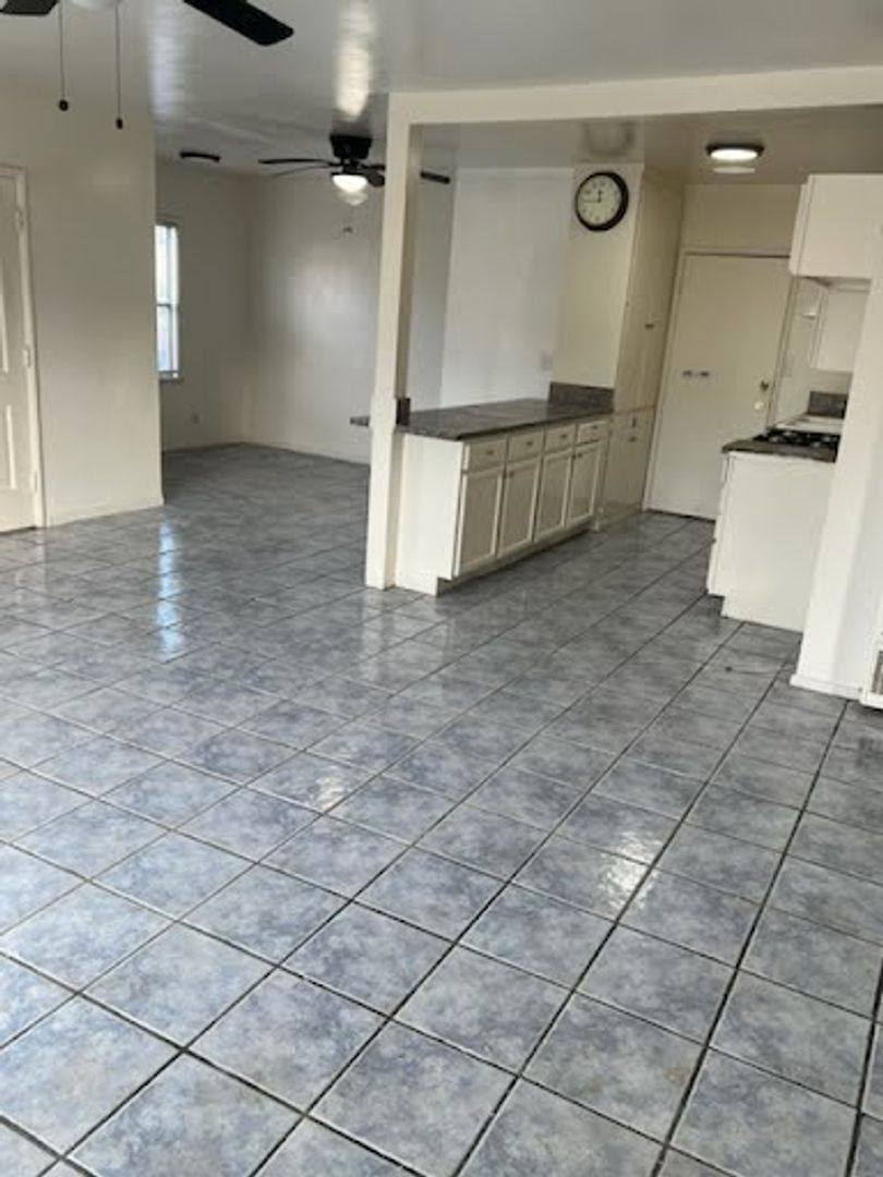 Apartment for rent at 2816 W Vernon Ave, Los Angeles, CA 90008