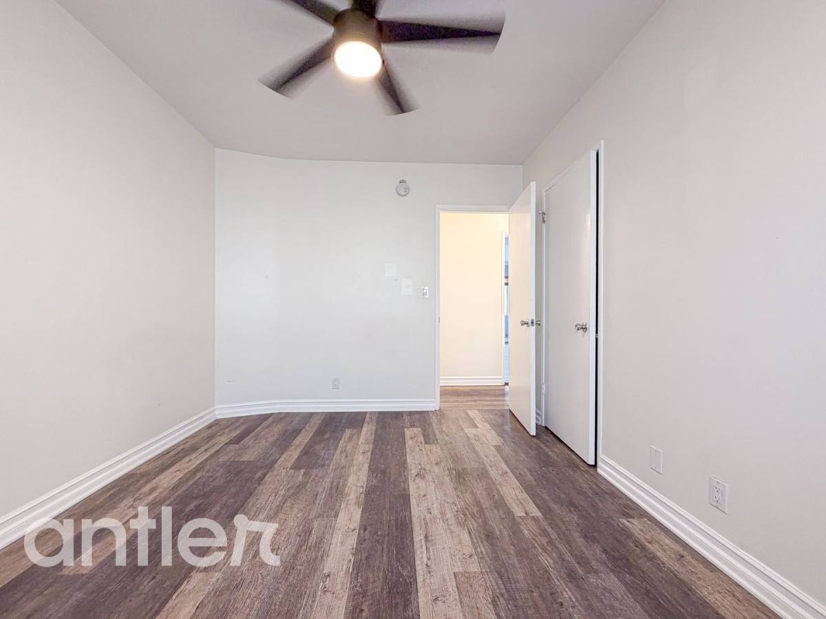 Apartment for rent at 14270 Dickens St, Sherman Oaks, CA 91423