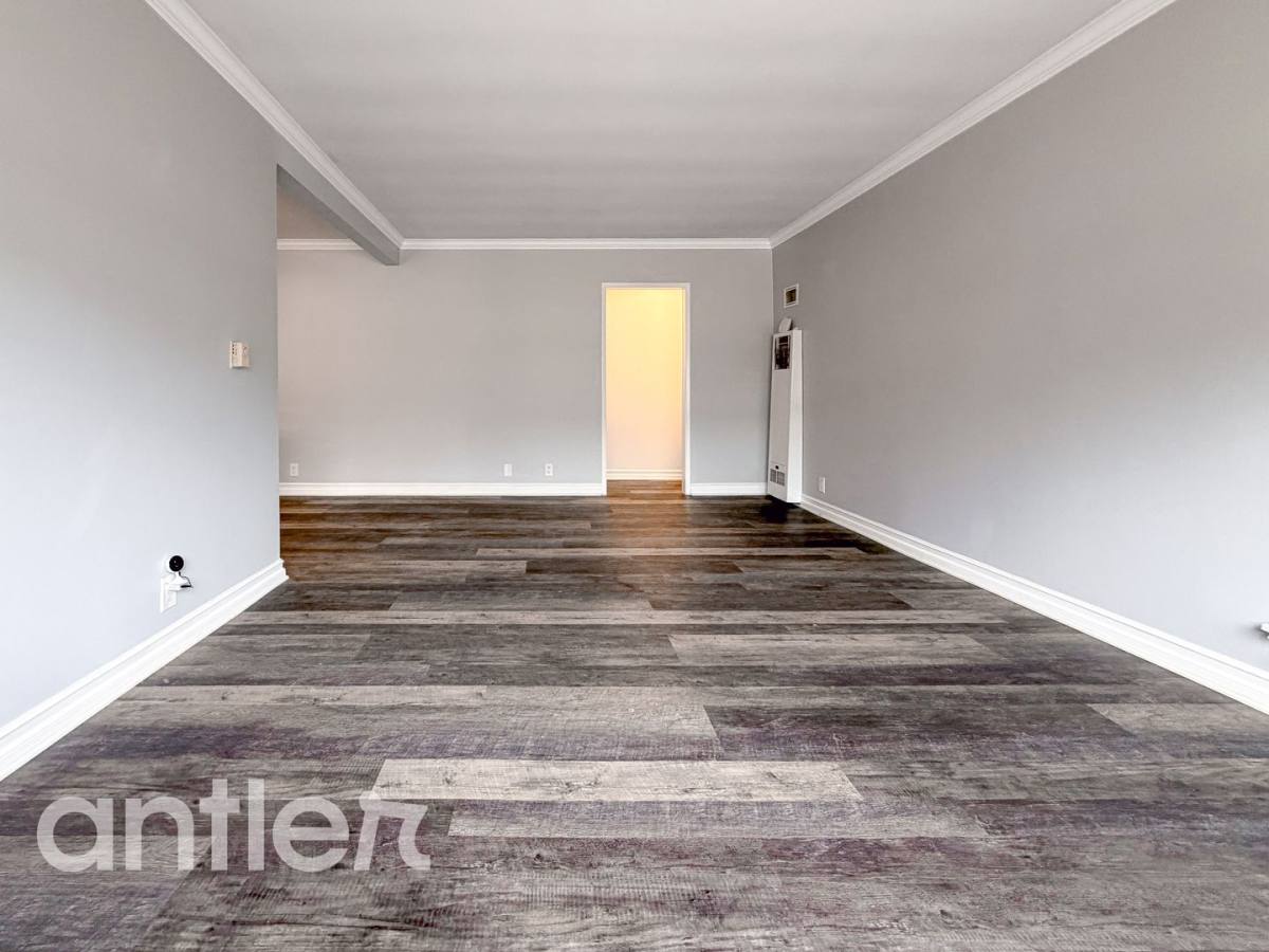 Apartment for rent at 14270 Dickens St, Sherman Oaks, CA 91423