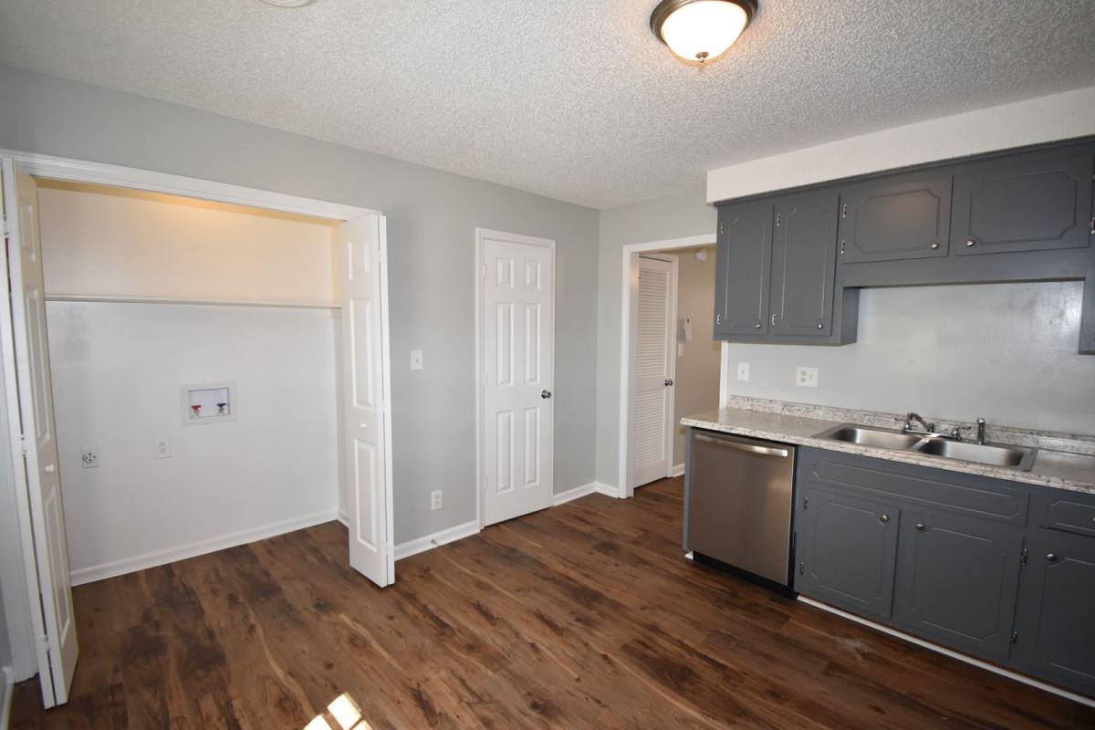 Apartment for rent at 3276 Tower Dr, Clarksville, TN 37042