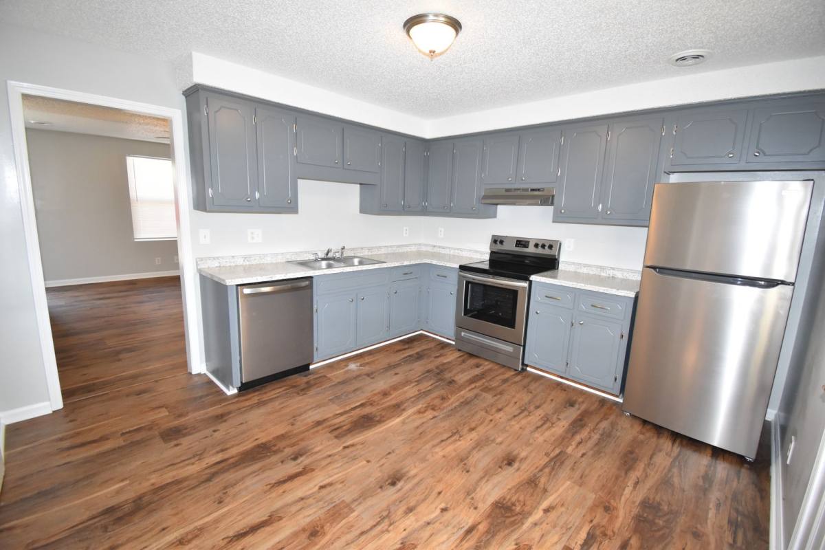 Apartment for rent at 3276 Tower Dr, Clarksville, TN 37042