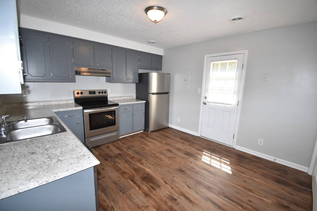 Apartment for rent at 3276 Tower Dr, Clarksville, TN 37042