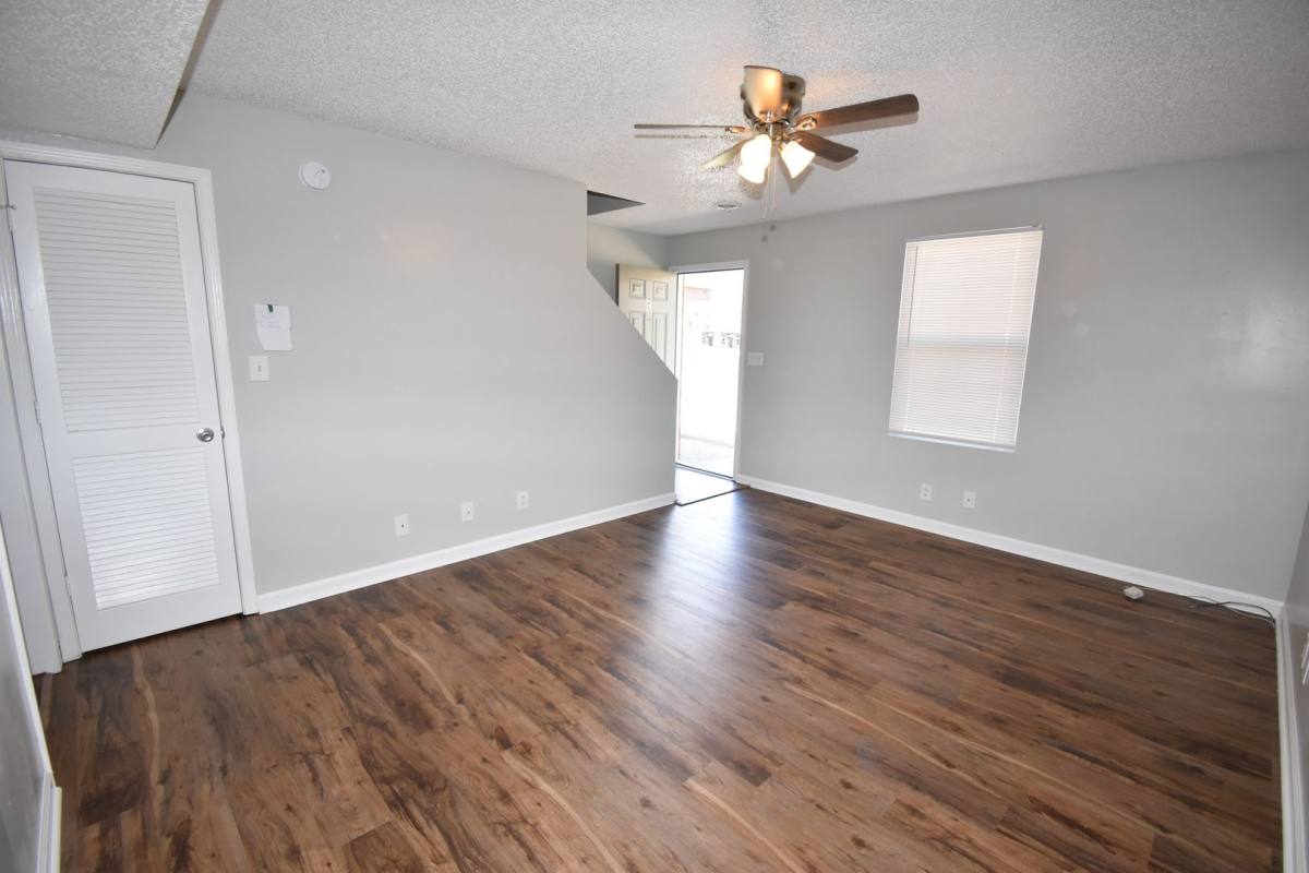 Apartment for rent at 3276 Tower Dr, Clarksville, TN 37042