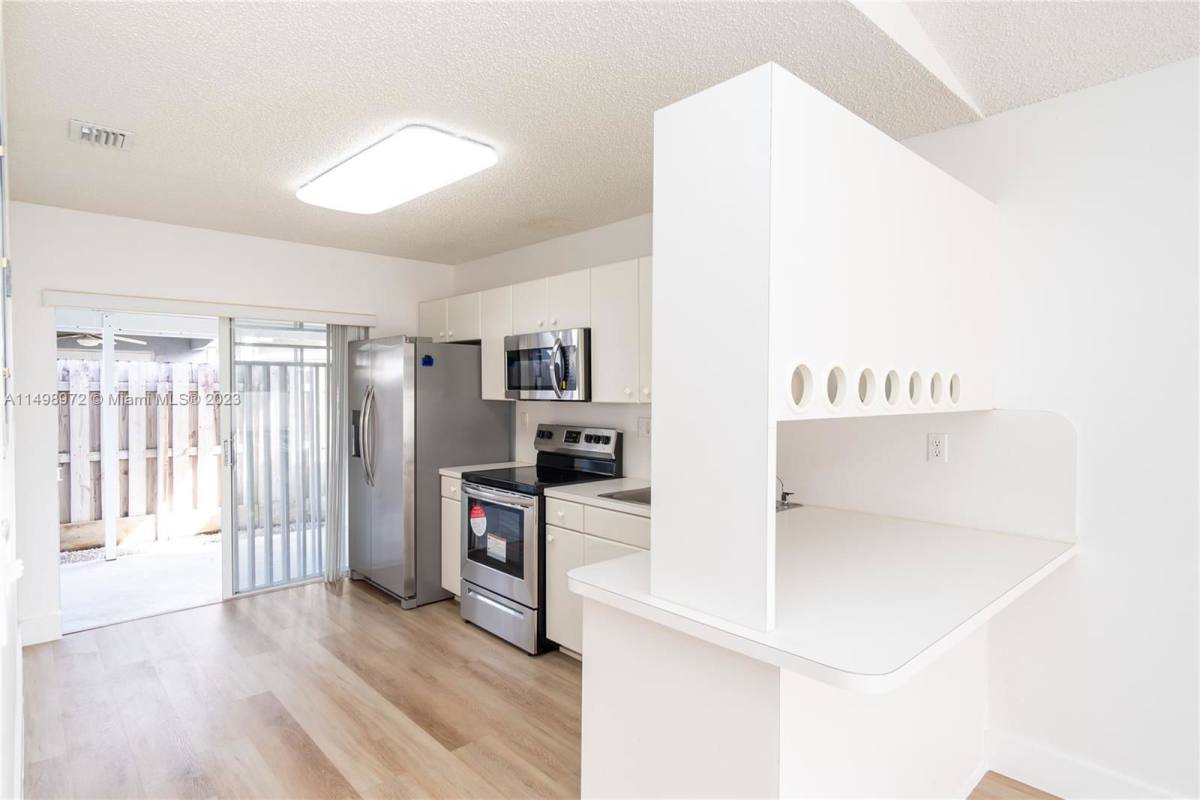 9173 NW 120th Terrace, Hialeah, FL 33018 - House for Rent - Image 5