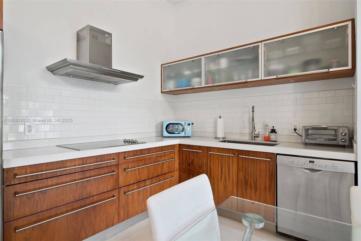 Condo for rent at 2001 Meridian Ave #103, Miami Beach, FL 33139