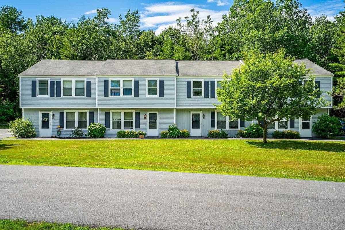 Townhouse for rent at Foxcroft Townhomes, 105 Foxcroft Dr #14A, Scarborough, ME 04074