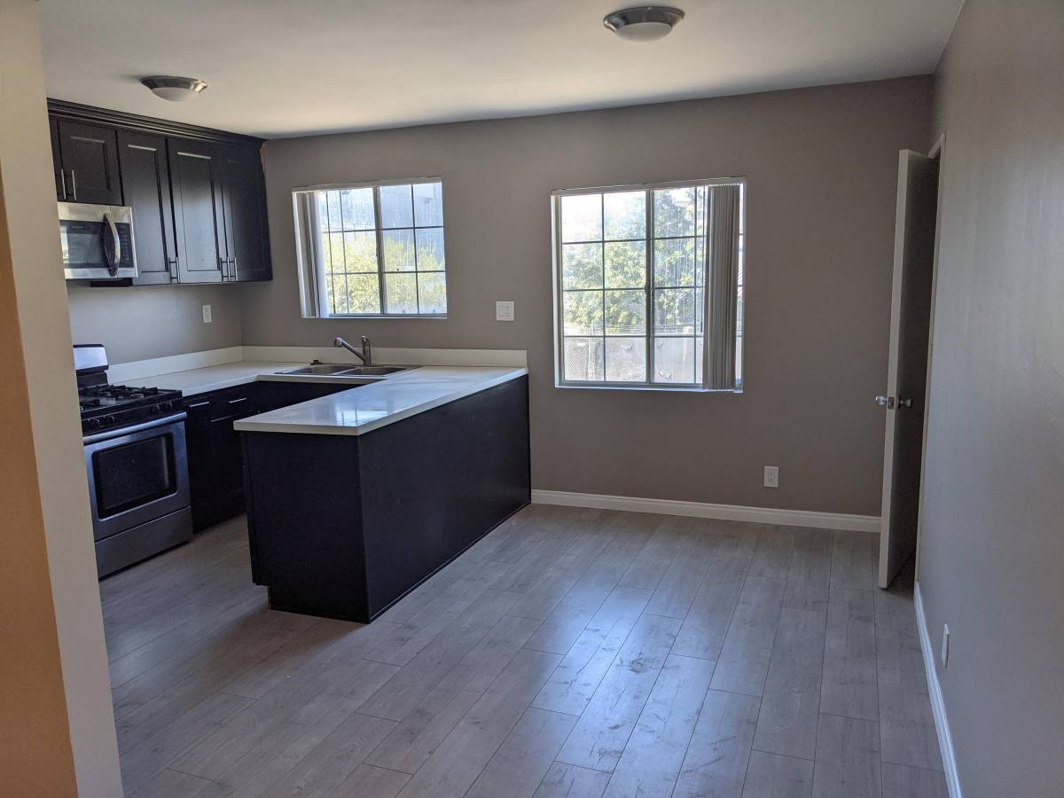 Apartment for rent at 6818 Morella Ave #C, North Hollywood, CA 91605