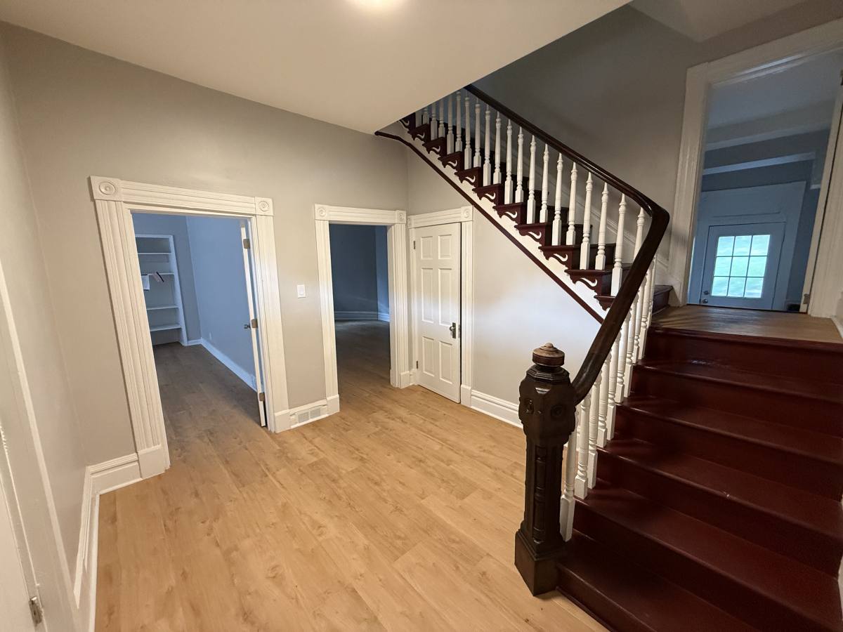 House for rent at 738 Chartiers Ave, McKees Rocks, PA 15136