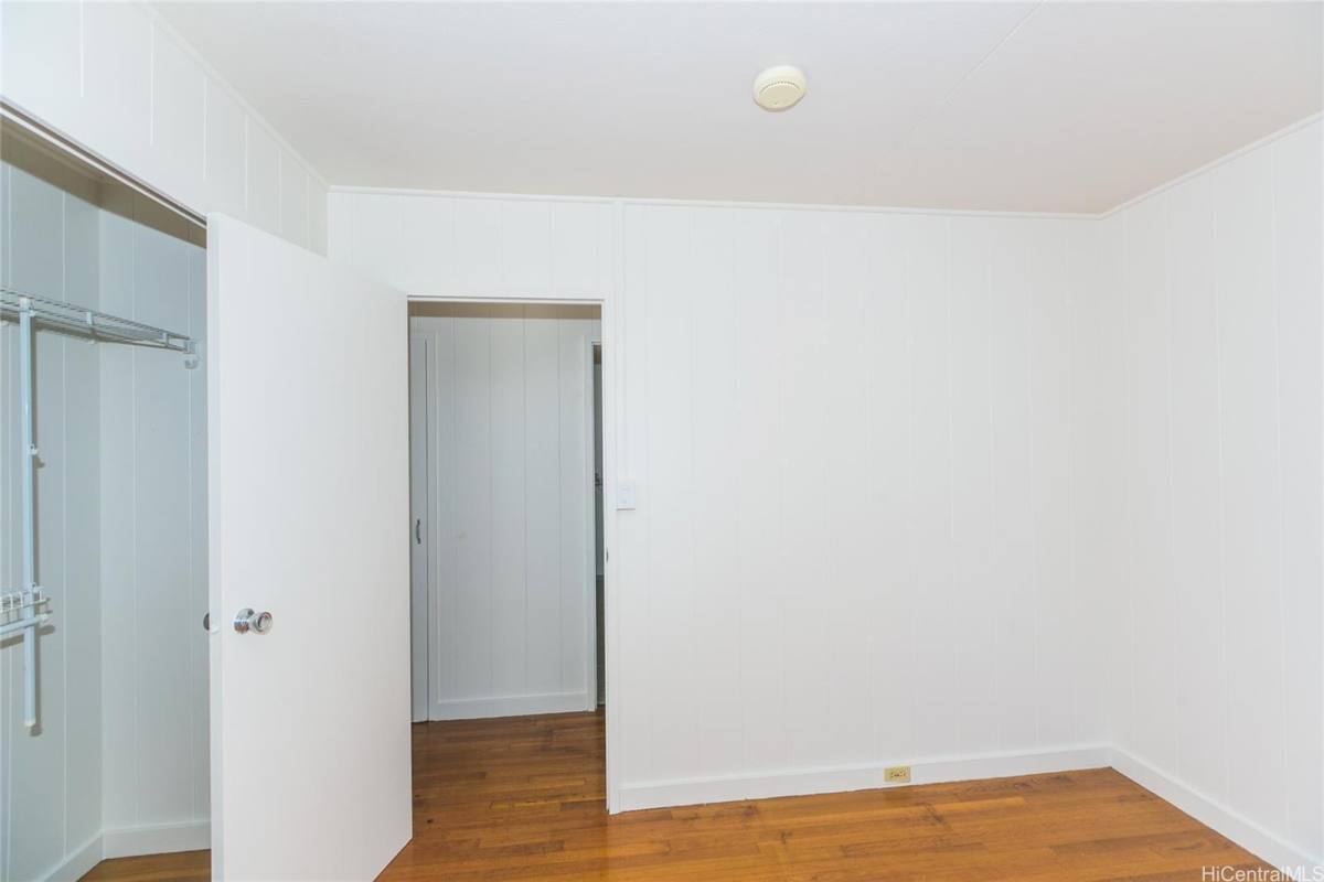 House for rent at 730 6th Ave, Honolulu, HI 96816