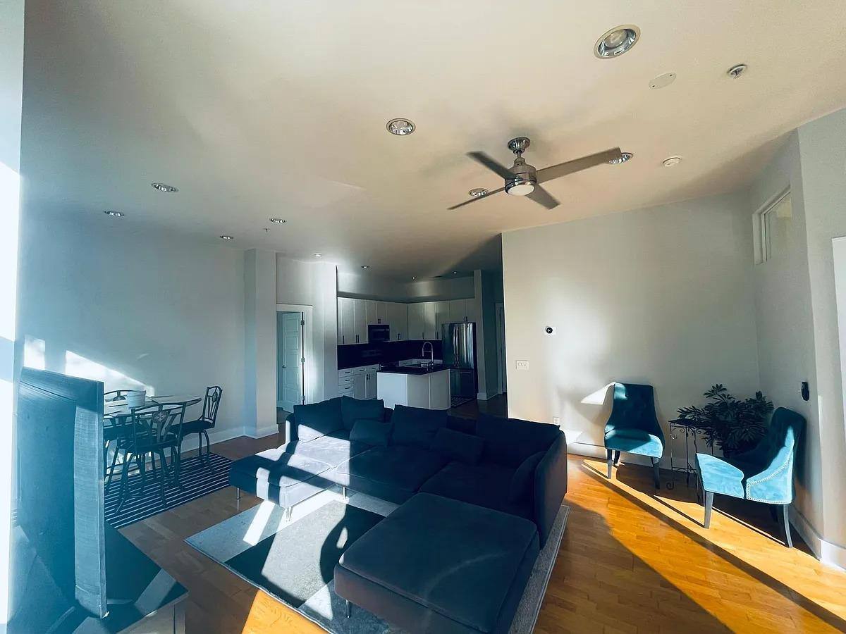 Apartment for rent at M Street Condominiums, 911 E 8th St #911, Charlotte, NC 28204
