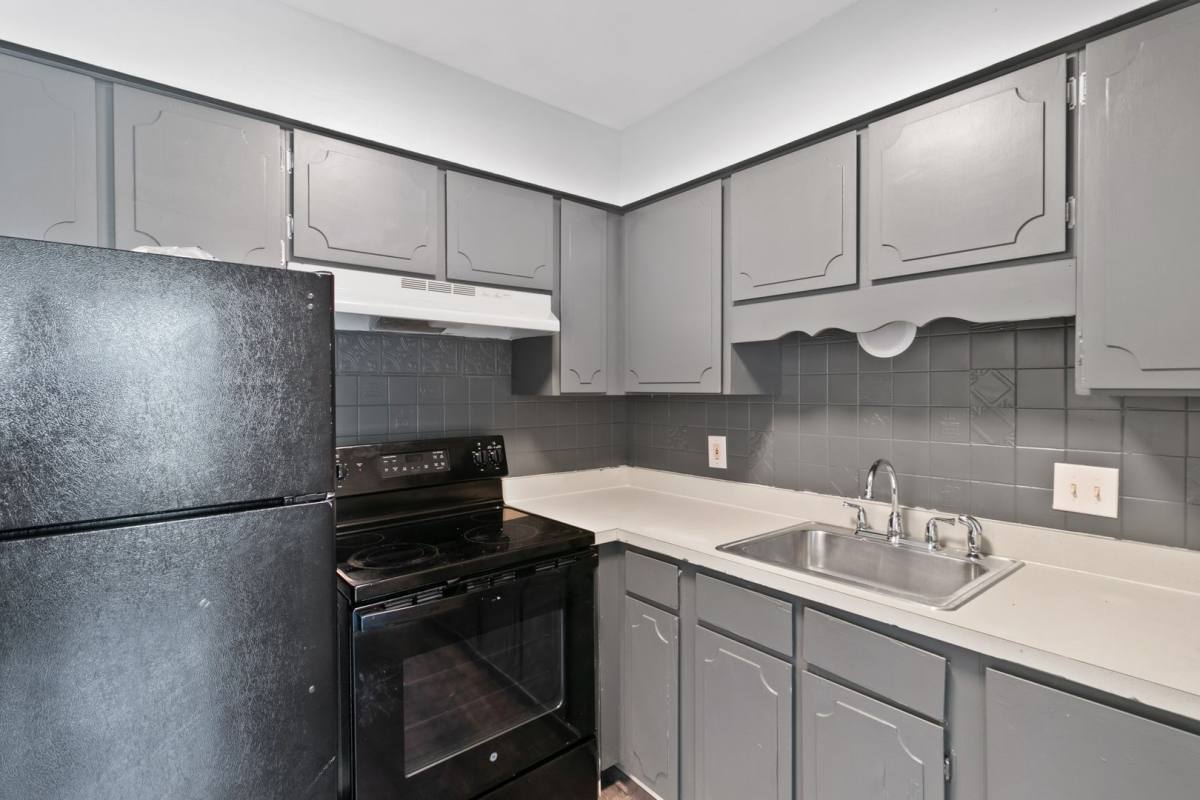 Apartment for rent at 1815 Potomac Circle, Lansing, MI 48910
