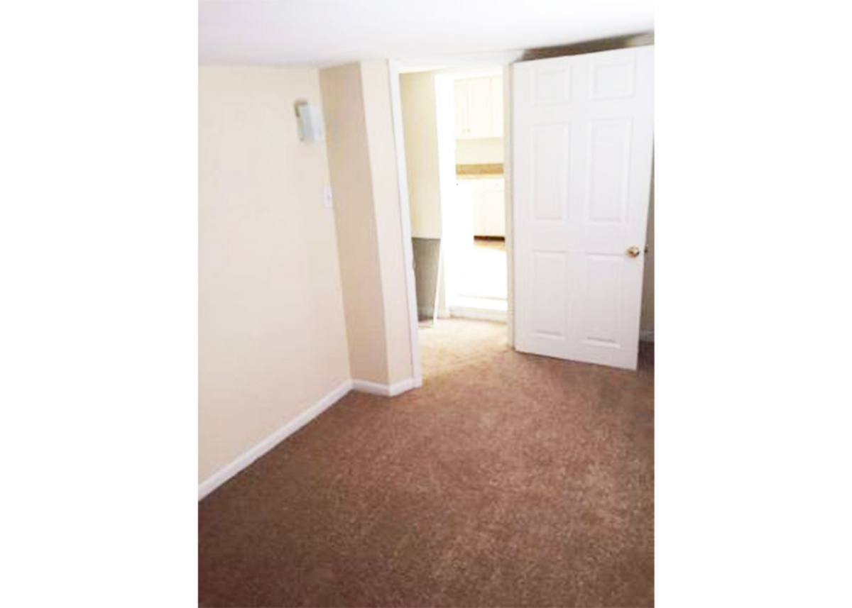 Apartment for rent at 2829 Glendora Ave, Cincinnati, OH 45219