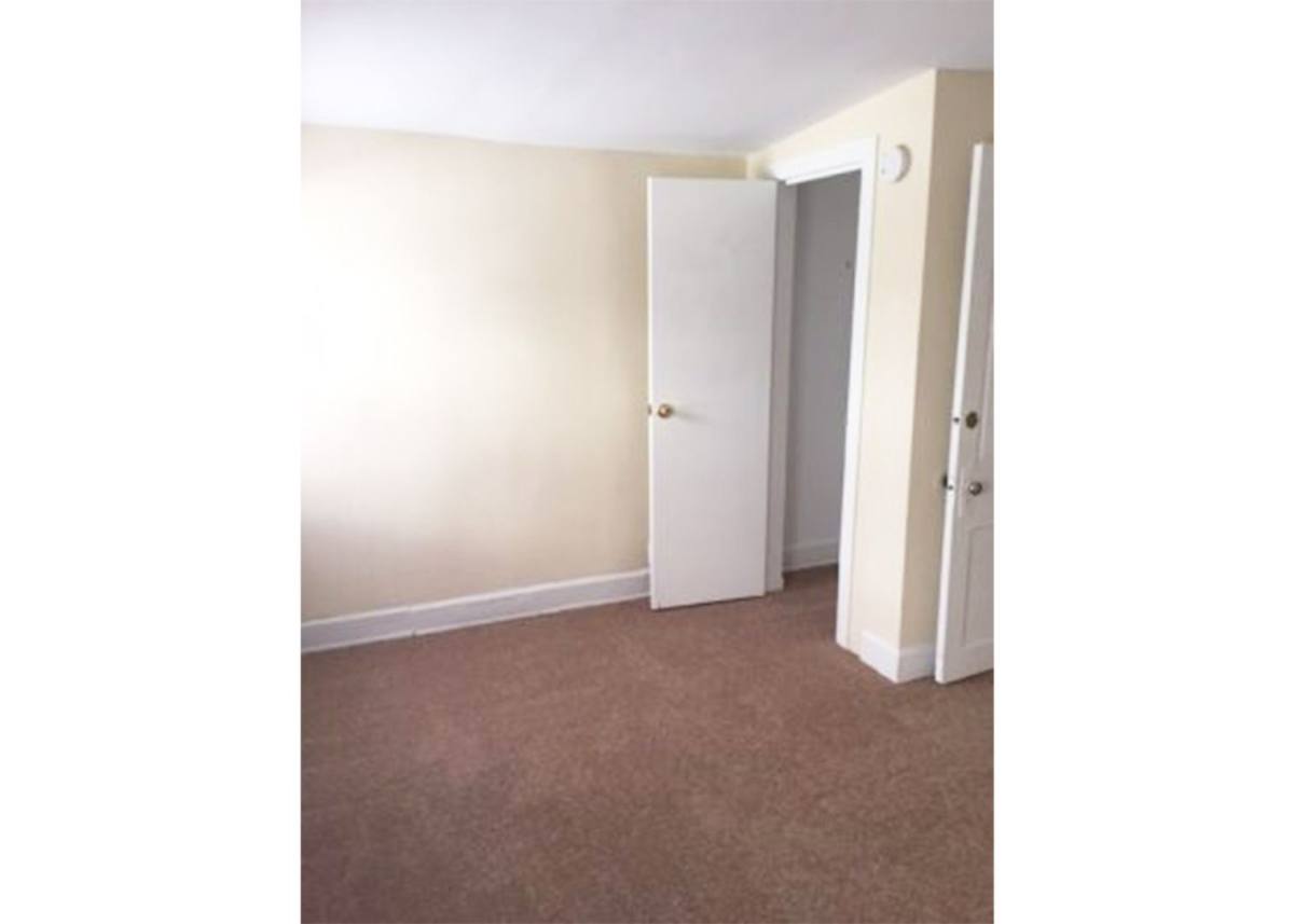 Apartment for rent at 2829 Glendora Ave, Cincinnati, OH 45219