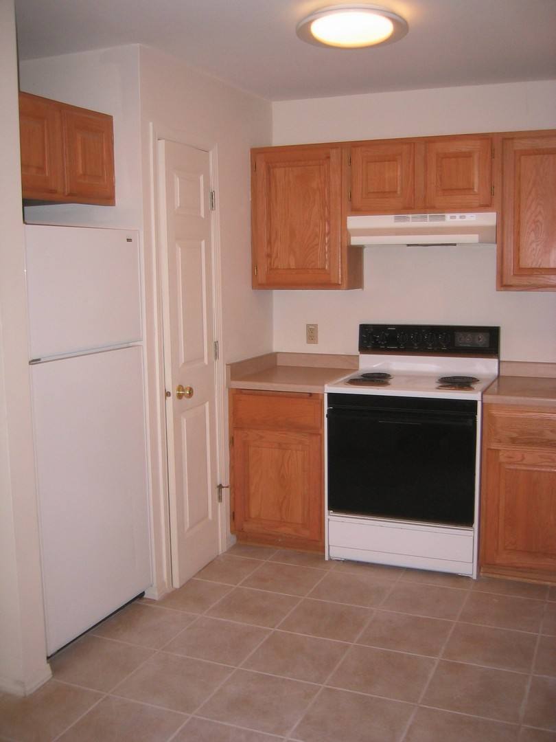 Apartment for rent at 1481 Carver St, Madison, WI 53713