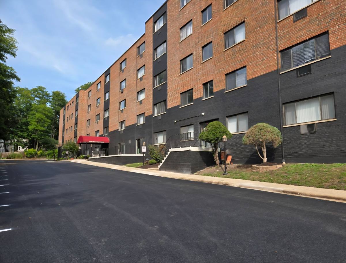 Apartment for rent at 382 Pennsylvania Ave, Glen Ellyn, IL 60137