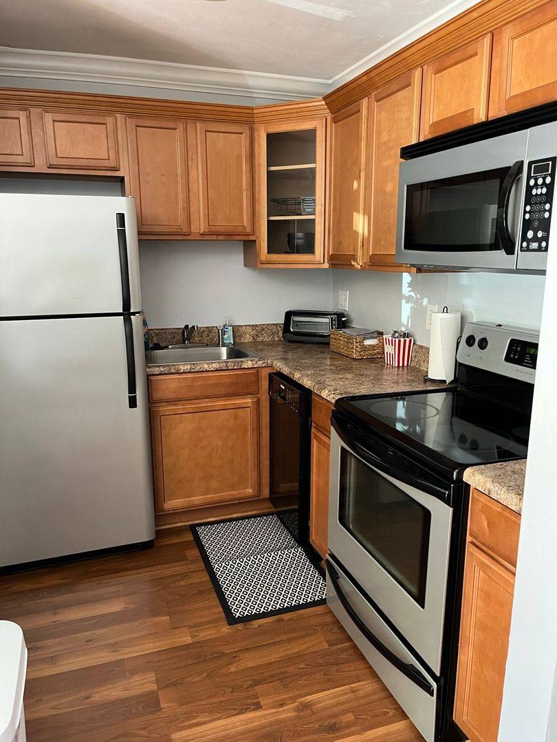 Apartment for rent at 119 Cadiz St, Tallahassee, FL 32301