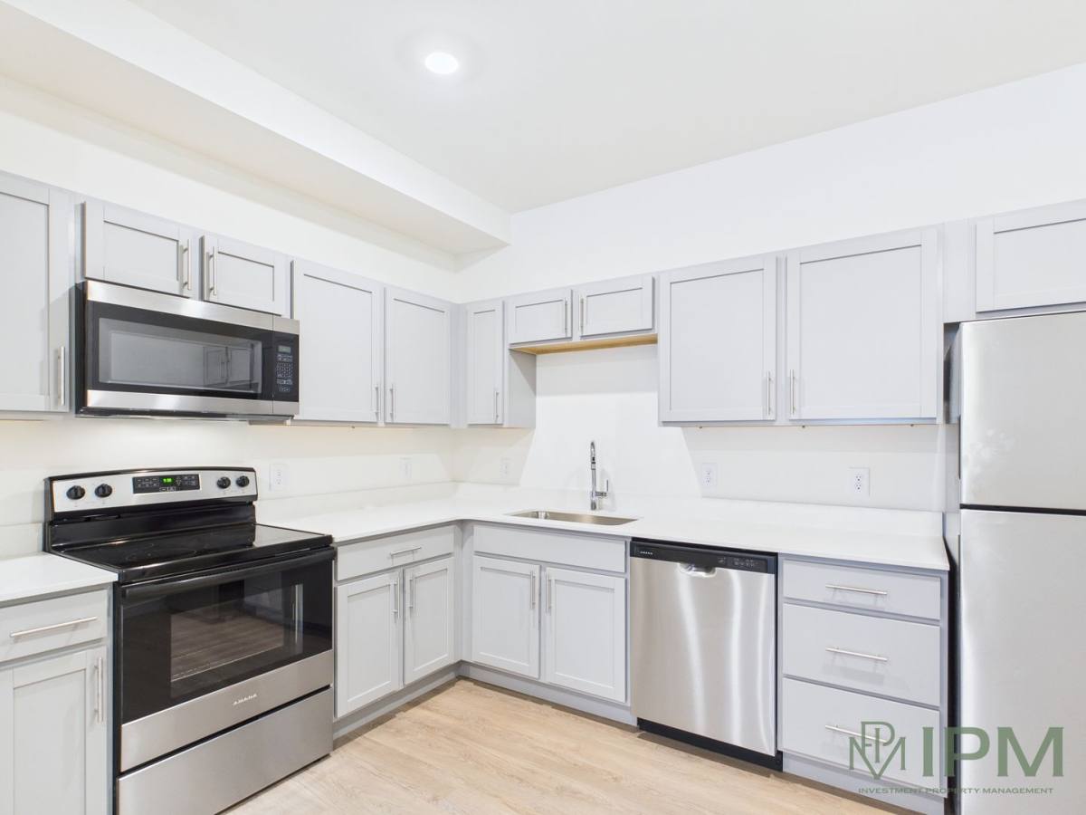 Apartment for rent at 1060 Crest Way, York, PA 17403