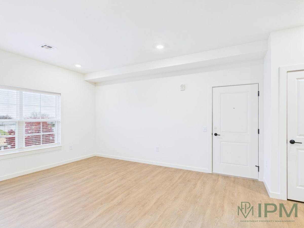 Apartment for rent at 1060 Crest Way, York, PA 17403