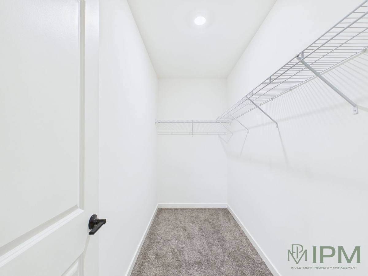 Apartment for rent at 1060 Crest Way, York, PA 17403