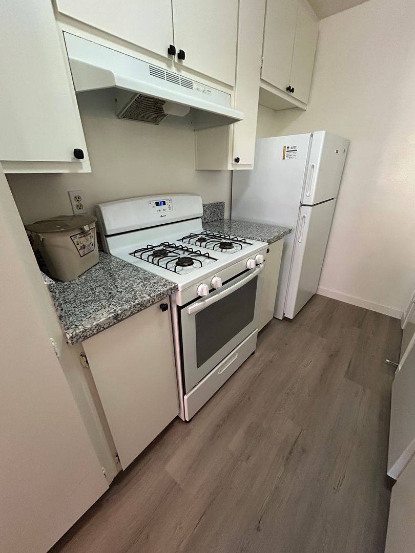 Townhouse for rent at 1703 Donner Ave, Davis, CA 95618