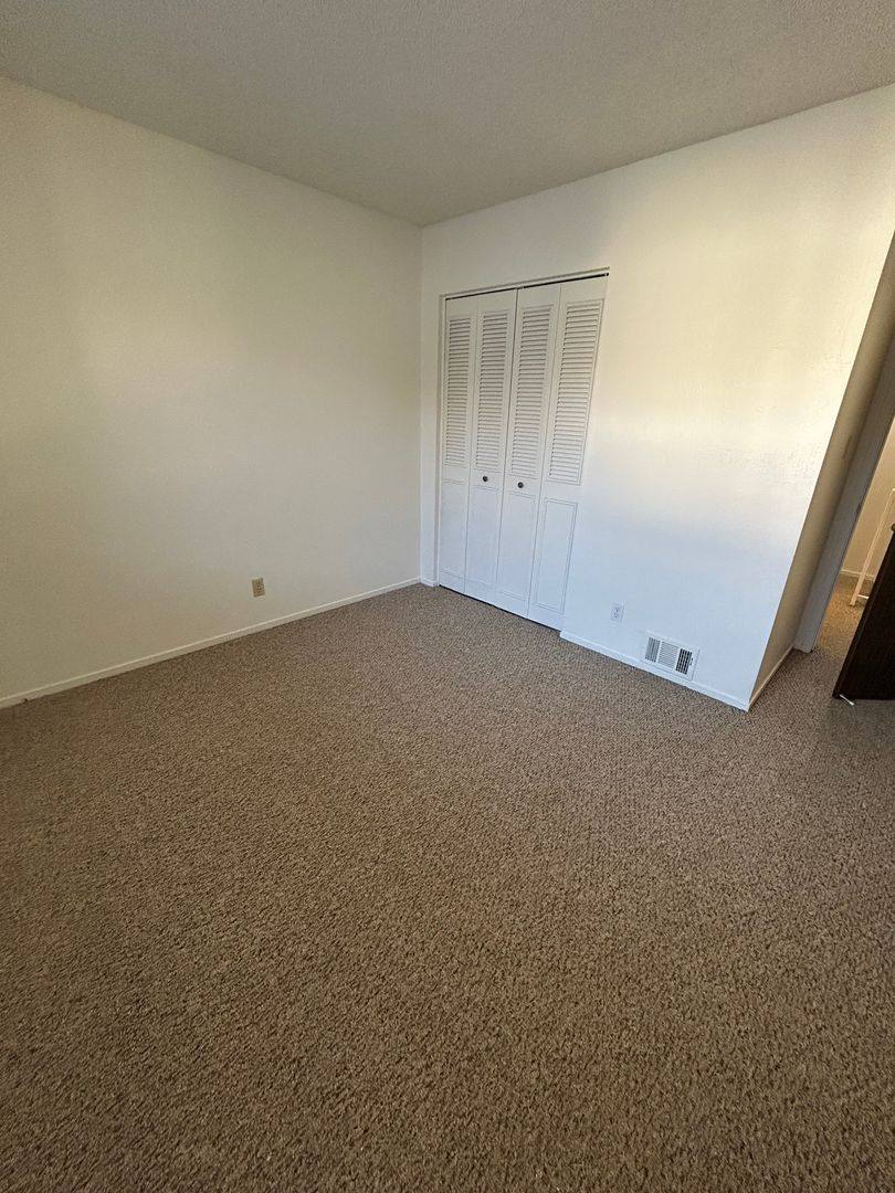 Townhouse for rent at 1703 Donner Ave, Davis, CA 95618