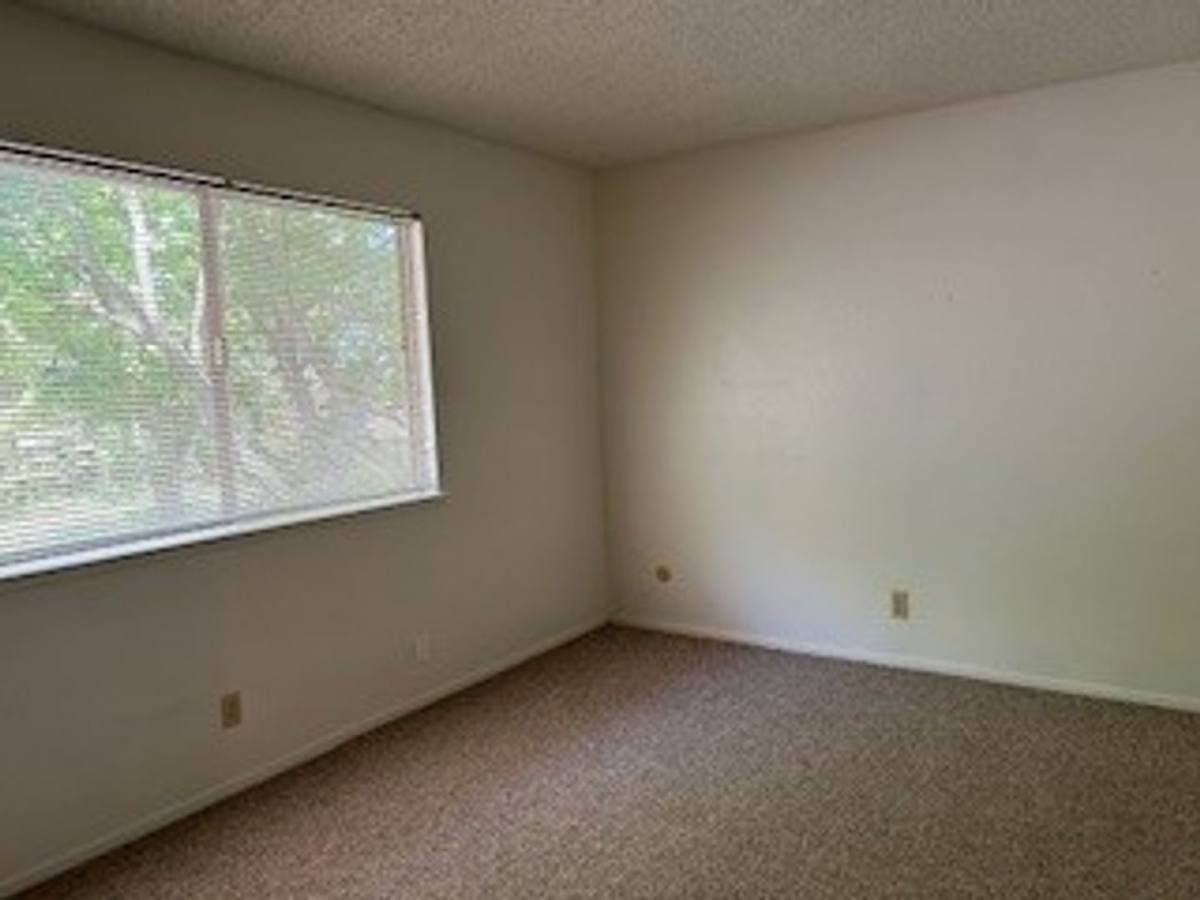 Townhouse for rent at 1703 Donner Ave, Davis, CA 95618