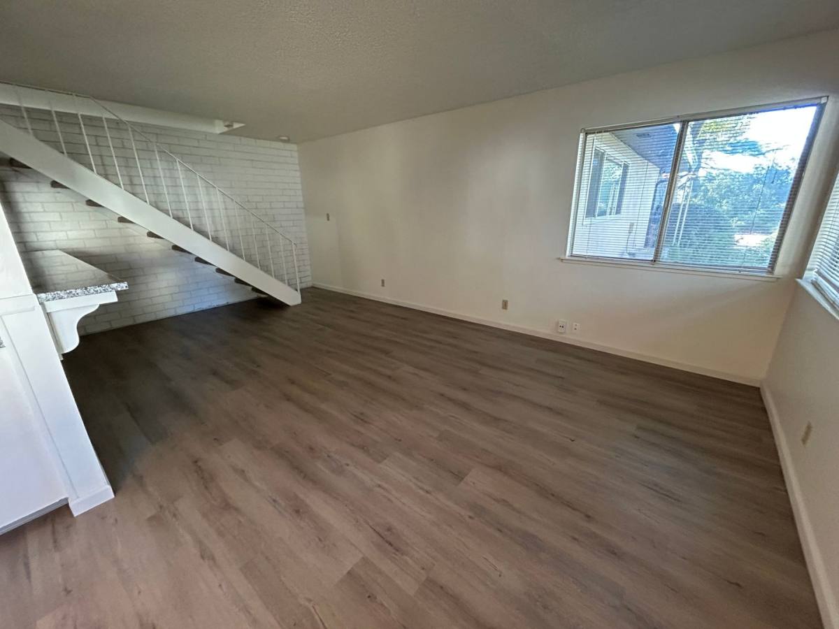 Townhouse for rent at 1703 Donner Ave, Davis, CA 95618