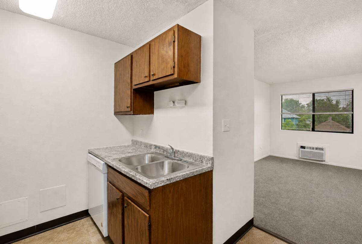 Apartment for rent at 700 2nd Ave S, Great Falls, MT 59405
